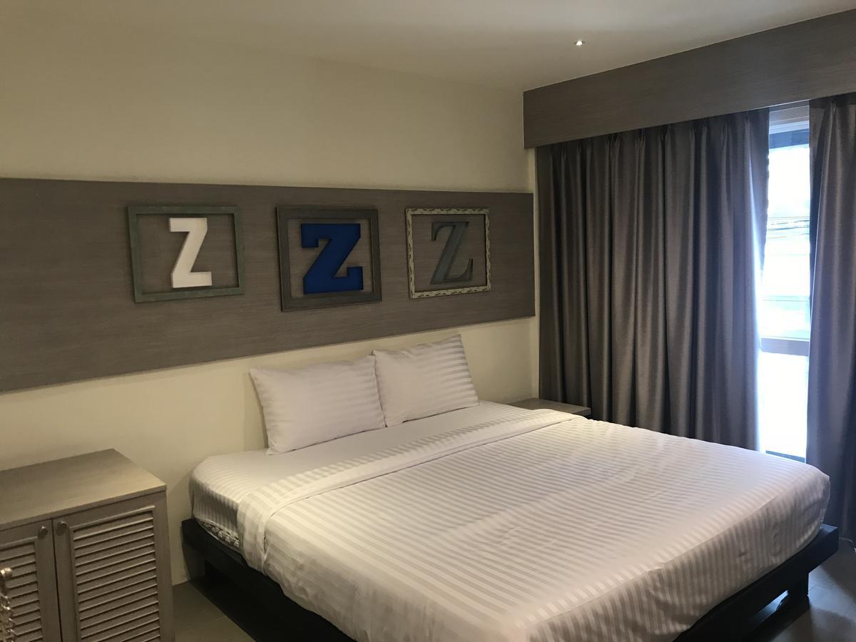 Lazy Sunday Hostel Bangkok Exteriör bild